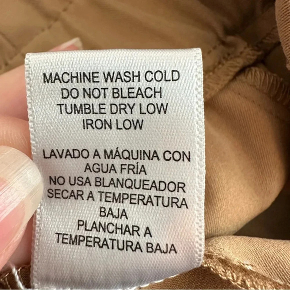 Love Tree Womens High Waisted Camel Button Detail w/ Pockets Shorts Size Medium - Picture 9 of 9